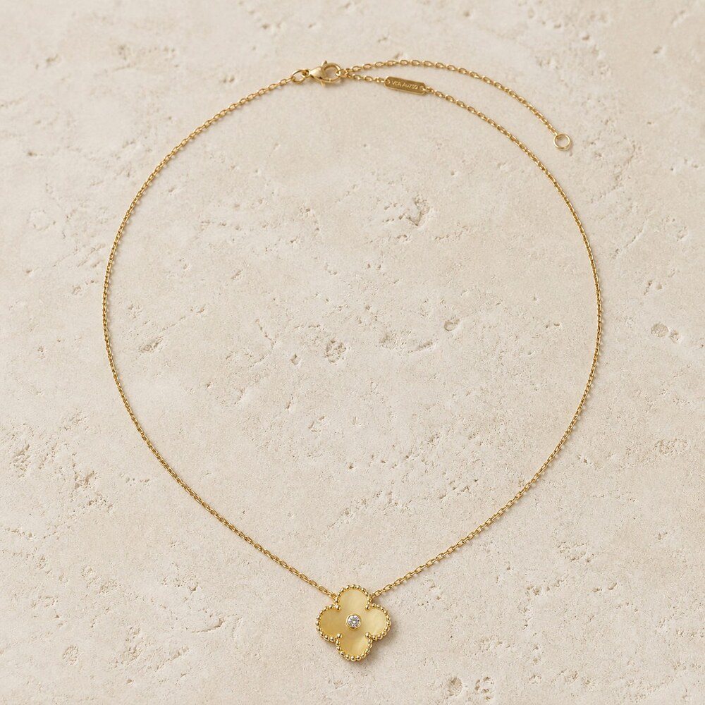 Van Cleef & Arpels Elegant Signature Necklace Style 6 | New with Box